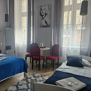 ellenőrizze a rendelkezésre állást